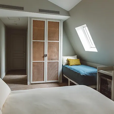 Hoy - Yoga Hotel Paris