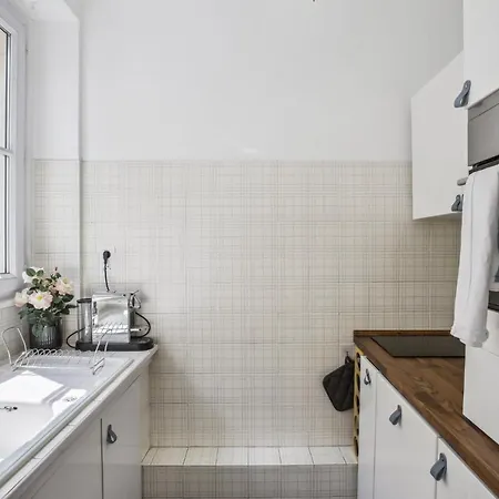 Trocadero & Eiffel Tower - Cityapartmentstay * Παρίσι