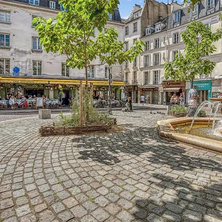 Latin Quarter - Studio