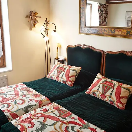 Hotel Grand Dechampaigne Paris