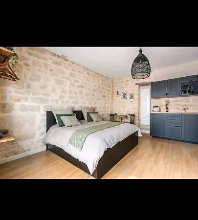 Imhost - Amazing Architect Pere Lachaise Apartment