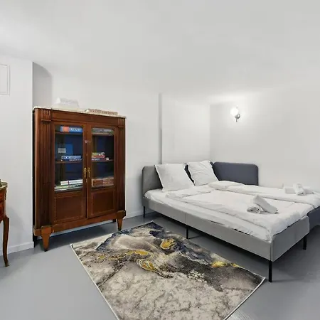 Montmartre Theater Loft