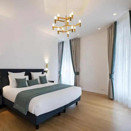 Otel Vestay Montaigne Paris