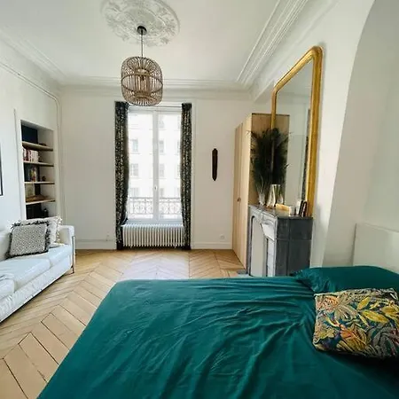 Brand New Flat In Апартаменты Париж