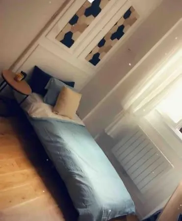 Du Theatre Rez De Chaussee Appartement
