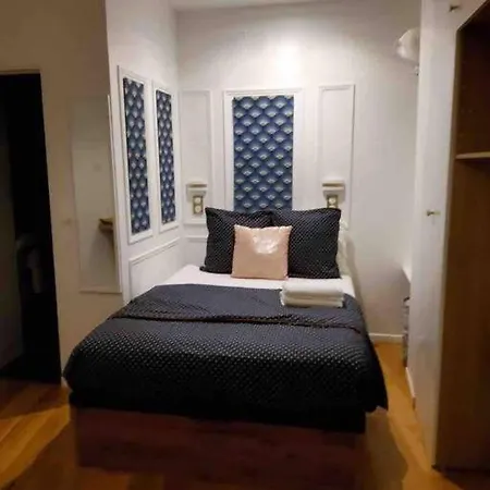 Appartement Du Theatre Rez De Chaussee *