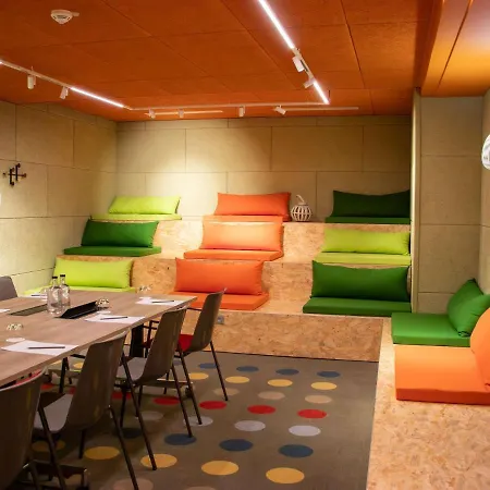 מלון Mercure Centre Tour Eiffel