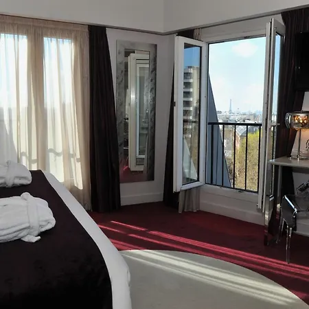 Mercure Place D'italie 4*