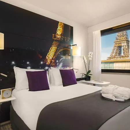 Mercure Centre Tour Eiffel 4*