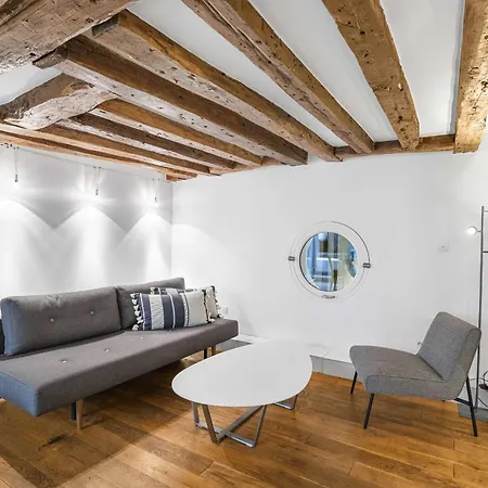 Caprice Amour Apartment