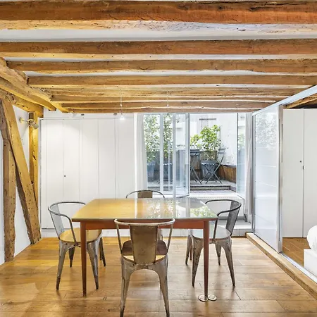 Apartment Caprice Amour Paris