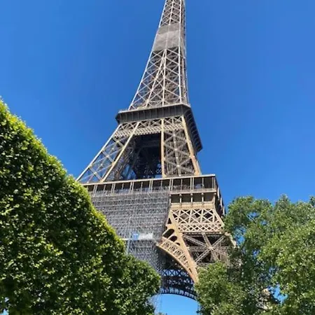 Appartement Eiffel Sakura ~ Proche Tour Eiffel, Orsay, Rer C
