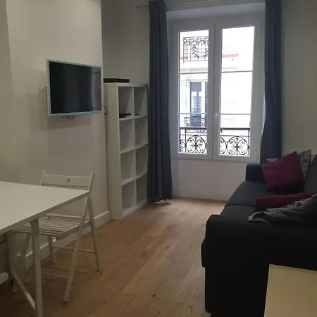 5e Quartier Latin 2 Pieces En Bail Mobilite * باريس