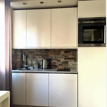 Appartement 2 Pieces Lumineux Et Calme A
