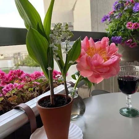 شقة 9, Entre Opera Et Pigalle, Superbe Avec Balcon