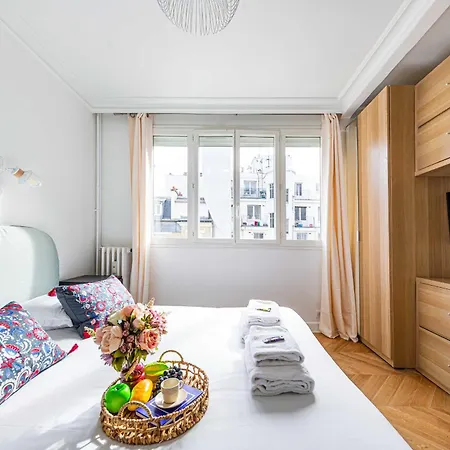 Apartment Superb Trocadero Eiffel Tower