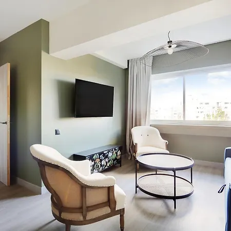 Pick A Flat's In In Parc Des Buttes Chaumonts - Rue Edouard Pailleron *