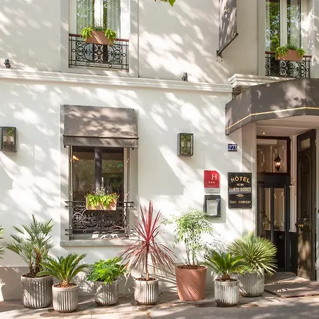 Hotel De La Porte Doree