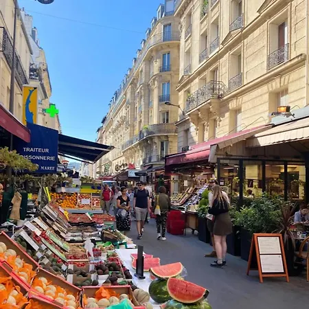 Elegance & Charm In Heart Of Daguerre *
