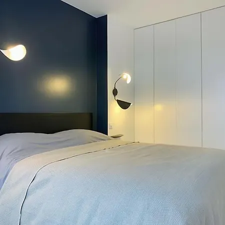 Rare 75m2 Parisian Apartment, Breathtaking Views! Apartment Paris