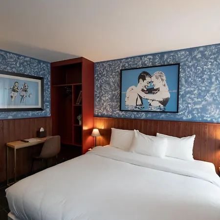 Hotel Walled Off *