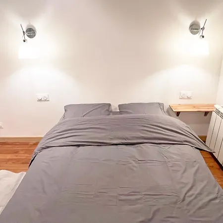 Moderne A Pour 4 Personnes * Paris