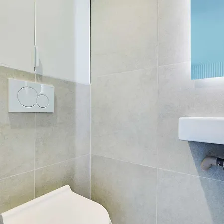 Champs Elysees - Ponthieu Apartment Paris