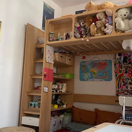 Bright Atypical Duplex In Menilmontant * Parigi