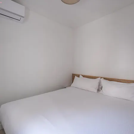 Clignancourt Hotel apartamentowy
