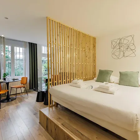 Charming Studio 4p Next To Republique