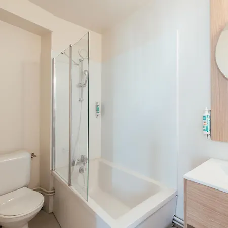 Adagio Access La Apart Otel 3*