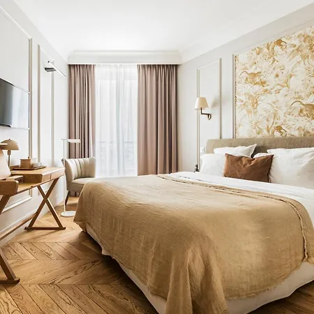 Trinité Haussmann Hotel
