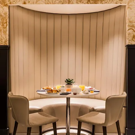Trinité Haussmann Hotel