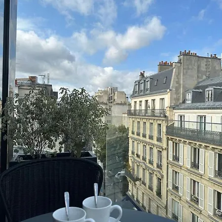 Card 4* Paris