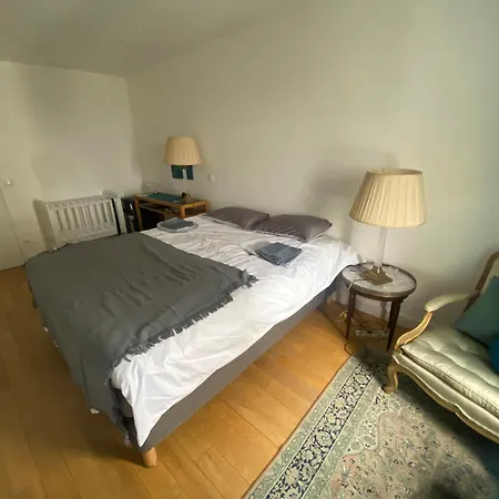 Appartement Grand Luxueux, Calme Et Sur Paris