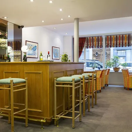 Du Pre 3* Paris