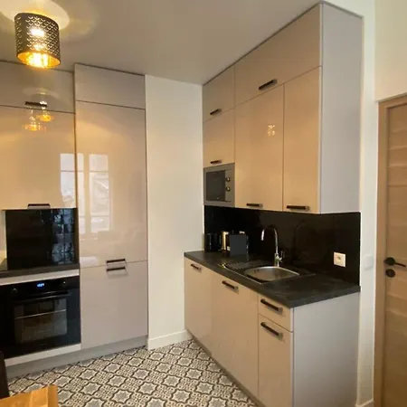 Nouveau - Emplacement Ideal Pour 6p *