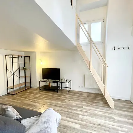 Apartment Homely & Charming Parisian Duplex - Near Marais