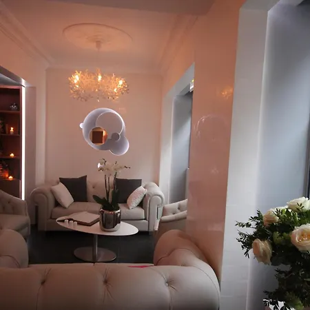 Szálloda Lumieres Montmartre 3*