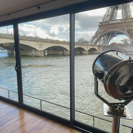 Mind-blowing Eiffel Tower Houseboat Apartment *