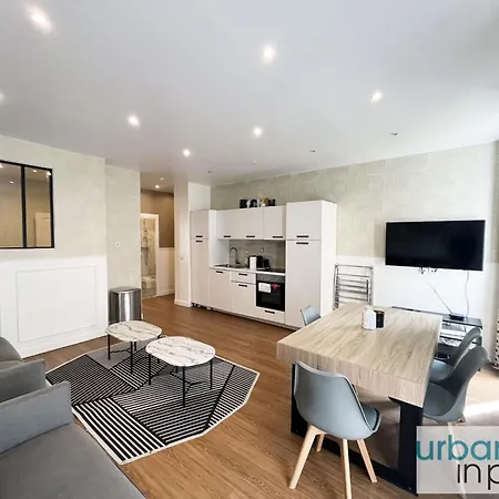 23 - Charming Parisian Flat In Párizs