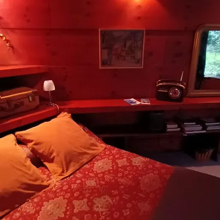 Bed & Bamboo Gasthof Paris