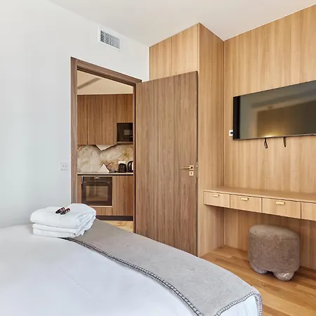 Sublime 3 Bedrooms Center Of By Prestige * Paris
