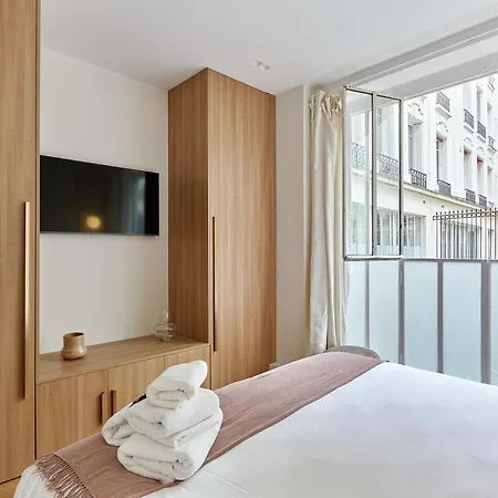 Apartment Sublime 3 Bedrooms Center Of By Prestige