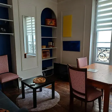 17 Batignoles Apartment