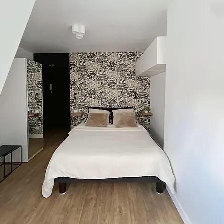 Fully Renovated For 2 Apartman *