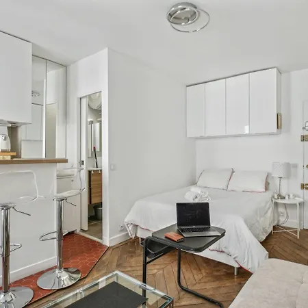 Le Reconfortant Apartment Paris