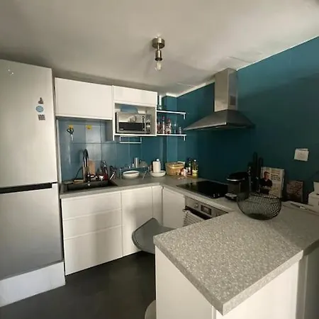 Charming 40 M2, 10th Appartement *