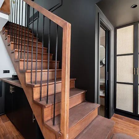 Makom Montmartre Apartmán *