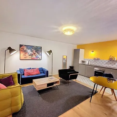 Tres Calme Sur Cour - Cardinet Apartment *